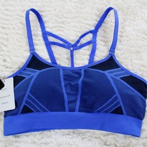 NWT Women's Seamless Strappy Cami Sports Bra - L